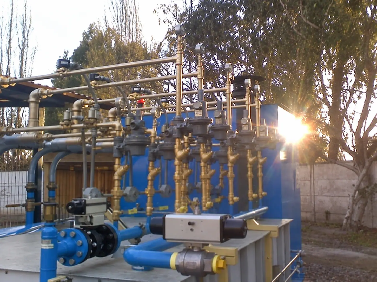 Sistema de válvulas y distribución de gas